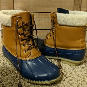 Snow Boots
